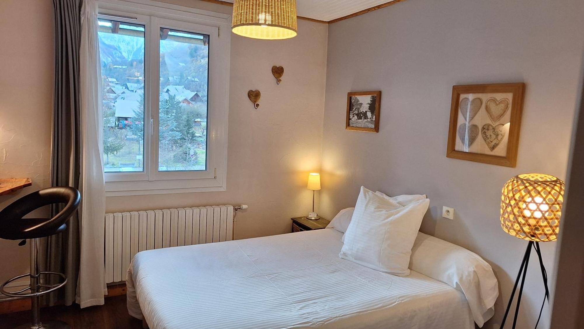 L' Edelweiss B&B Chambres D'Hotes Вальлуиз Экстерьер фото