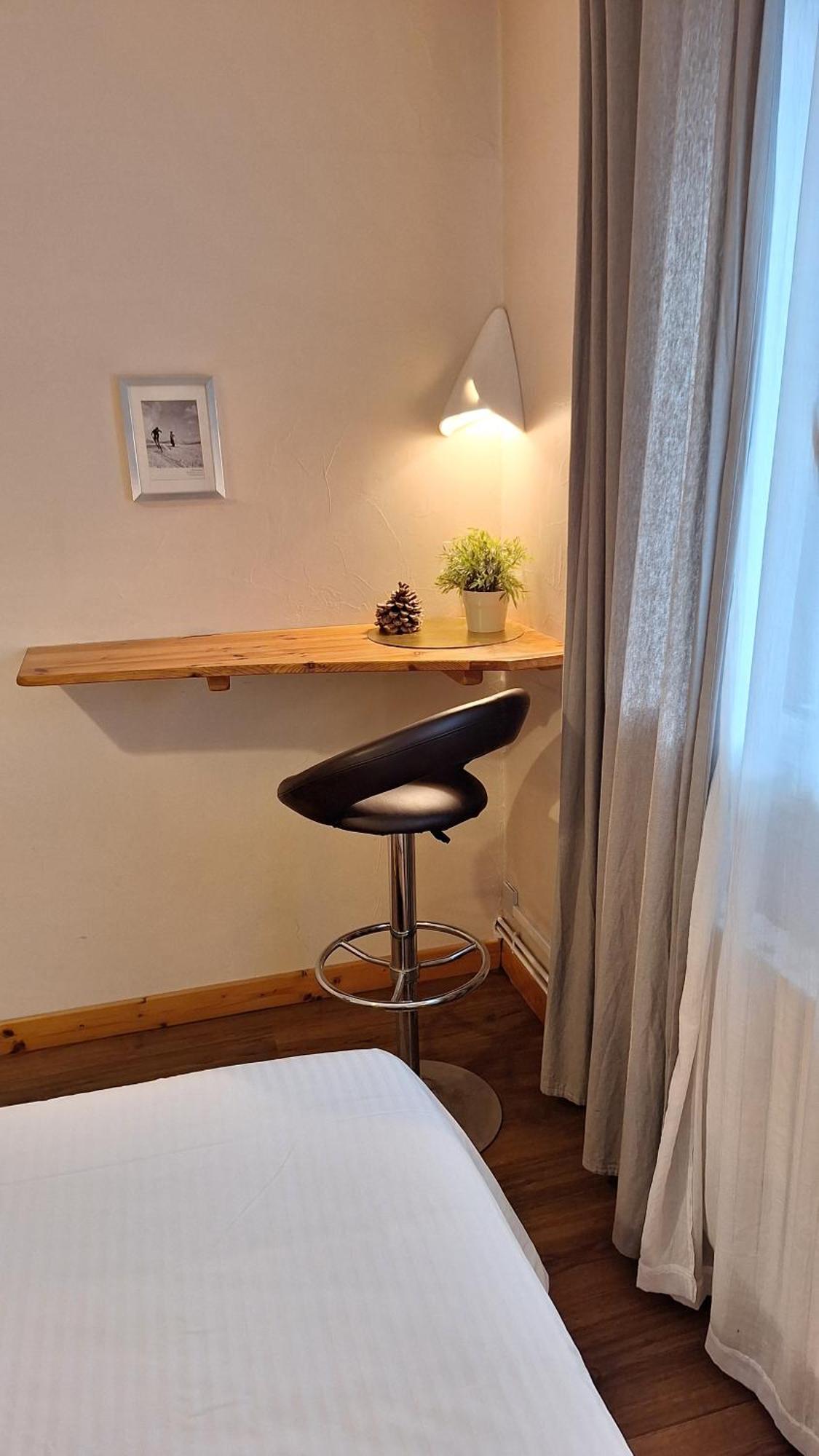 L' Edelweiss B&B Chambres D'Hotes Вальлуиз Экстерьер фото