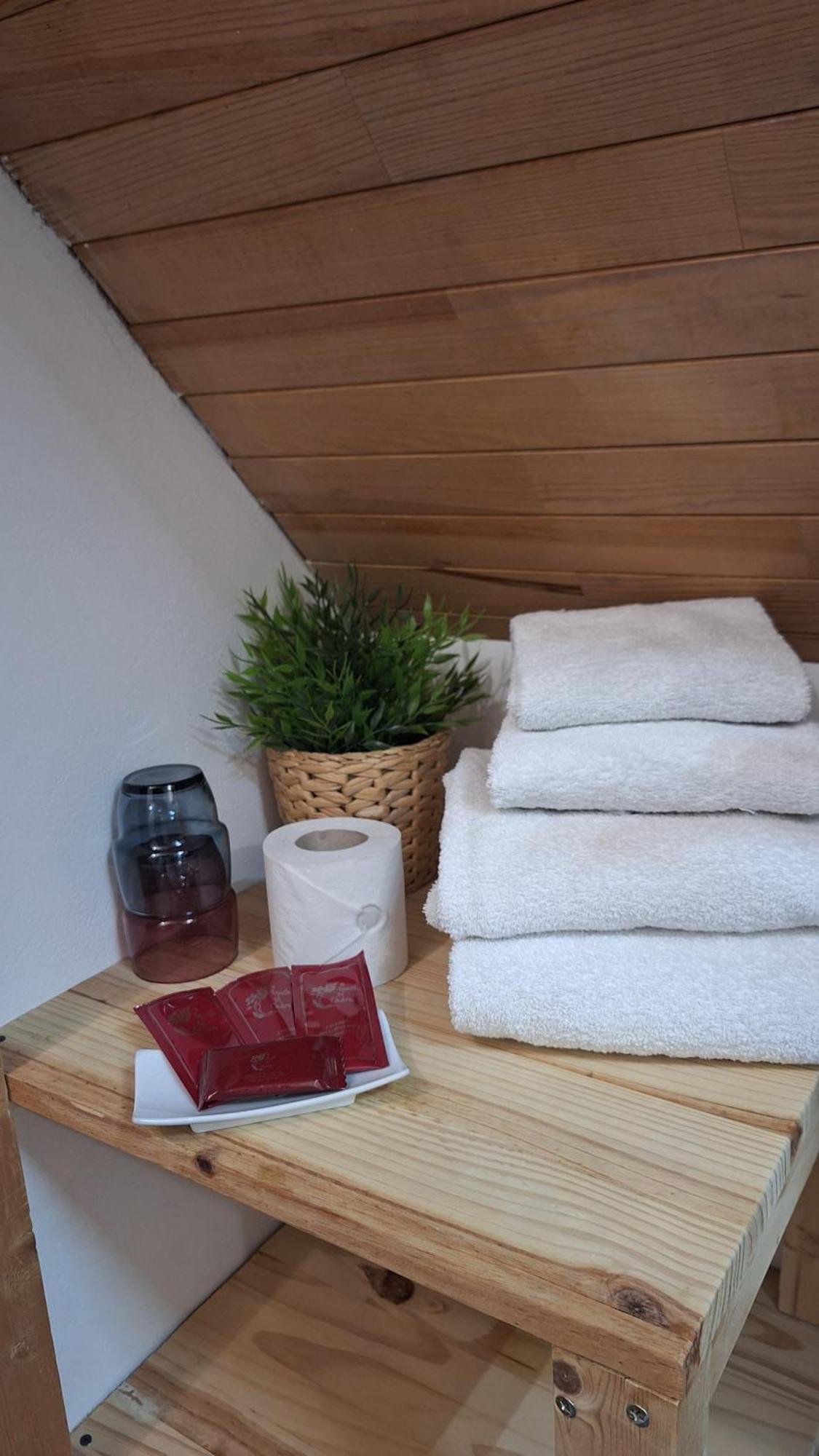 L' Edelweiss B&B Chambres D'Hotes Вальлуиз Экстерьер фото