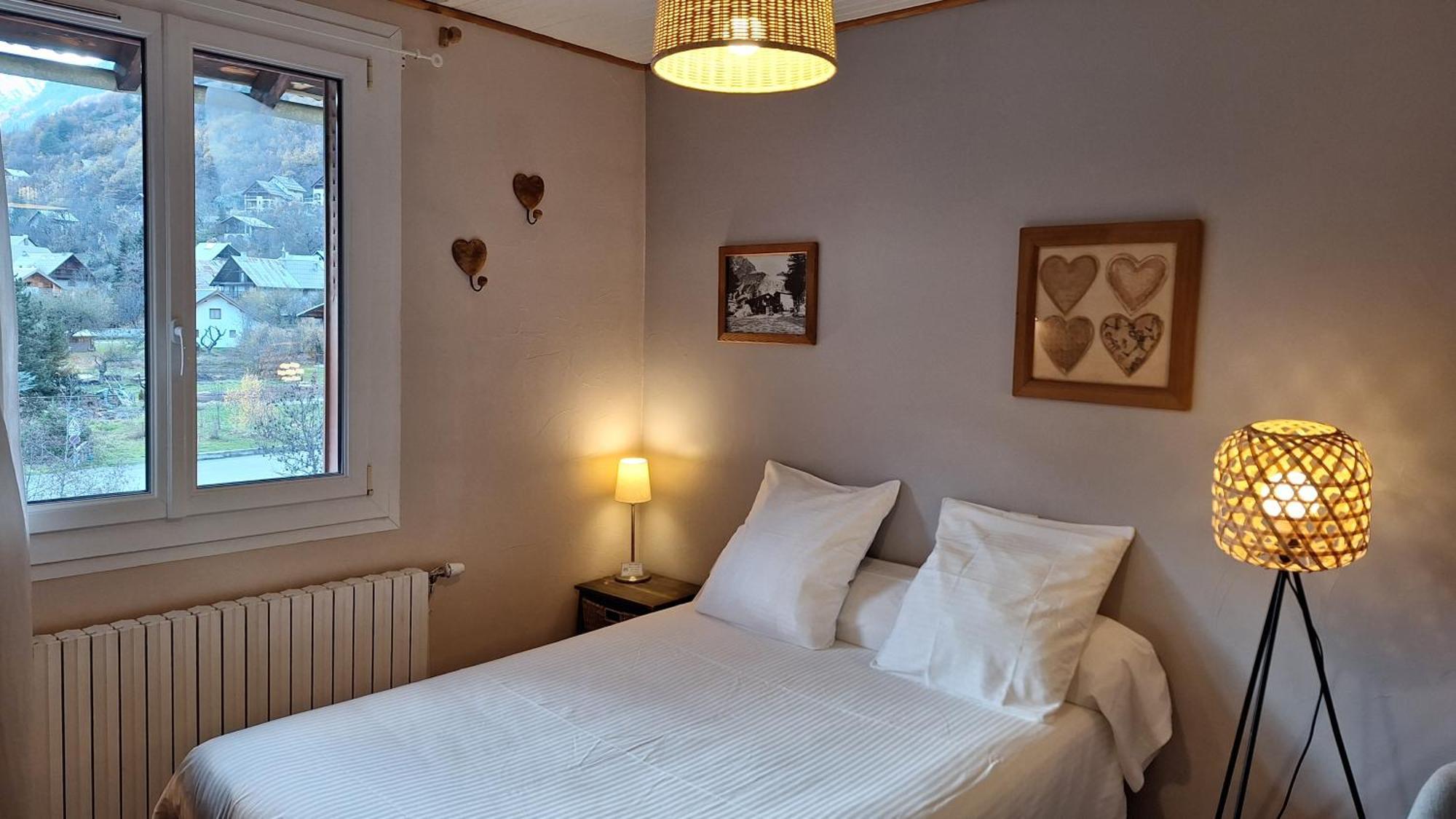 L' Edelweiss B&B Chambres D'Hotes Вальлуиз Экстерьер фото
